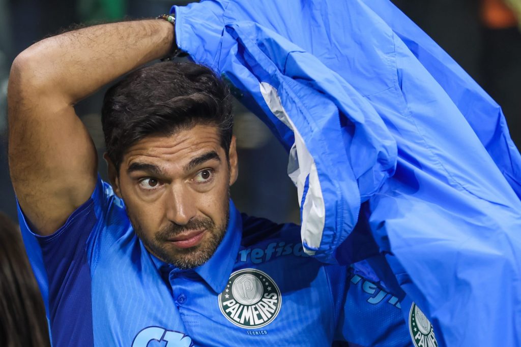 Foto: Marcello Zambrana/AGIF - Técnico do Palmeiras falou diretamente sobre o volante do São Paulo.