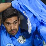 Foto: Marcello Zambrana/AGIF - Técnico do Palmeiras falou diretamente sobre o volante do São Paulo.