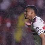Foto: Ettore Chiereguini/AGIF - Meia-atacante entrou e logo marcou o gol que iniciou a vitória do São Paulo.