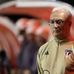 Foto: Marcello Zambrana/AGIF - Técnico terá 2 desfalques no São Paulo contra o Coritiba.