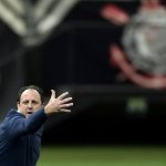 Rogério Ceni está no mercado e poderia ser opção do Corinthians. (Foto: Twitter do São Paulo)