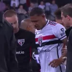 David está lesionado no São Paulo. (Foto: Reprodução/Premiere)