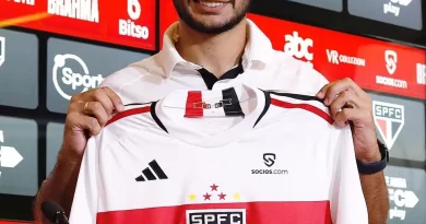 Araújo está inscrito na Sul-Americana pelo São Paulo. (Foto: Twitter do São Paulo)