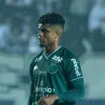 Foto: Joao Vitor Rezende Borba/AGIF - Futuro do lateral pode sofrer uma reviravolta que beneficia o São Paulo.