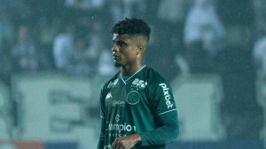 Foto: Joao Vitor Rezende Borba/AGIF - Futuro do lateral pode sofrer uma reviravolta que beneficia o São Paulo.