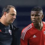 Foto: Marcello Zambrana/AGIF - Treinador teria arrumado uma confusão com o zagueiro do São Paulo.