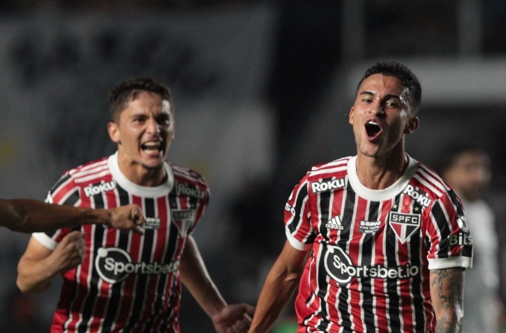 Foto: Rubens Chiri/São Paulo - JOvem pode trazer um alto lucro ao São Paulo caso seja vendido em breve.