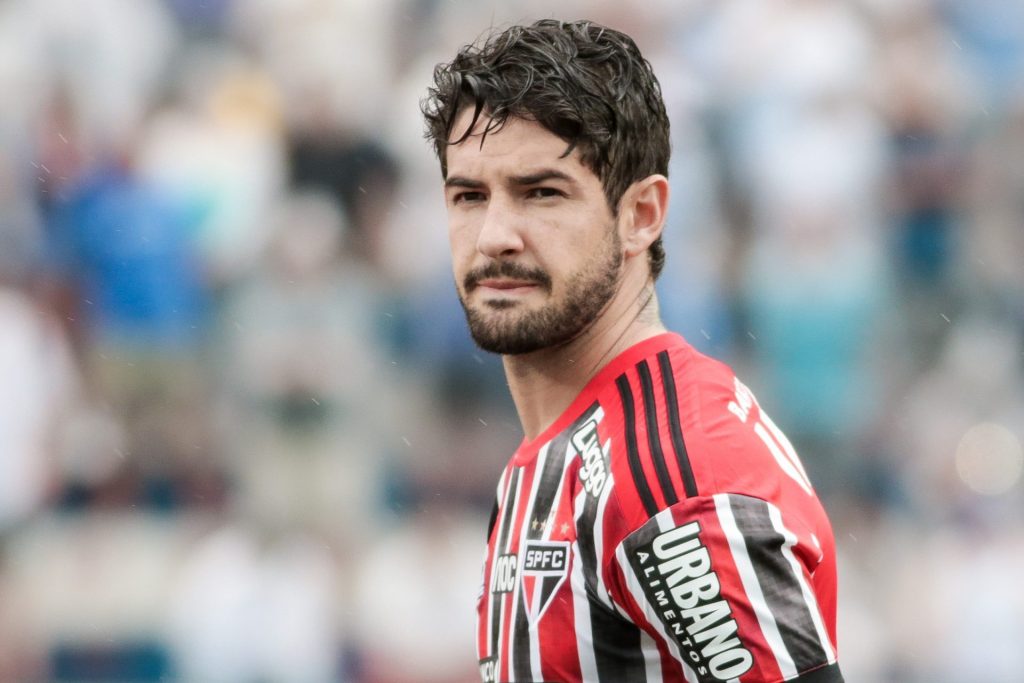 Foto: Marcello Zambrana/AGIF - Alexandre Pato tem grandes chances de voltar a jogar pelo São Paulo.