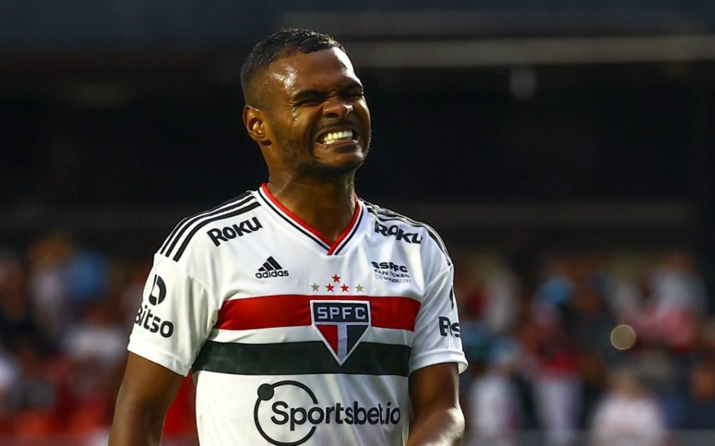 Nikão não conseguiu emplacar no São Paulo. (Foto: Marcello Zambrana/AGIF)