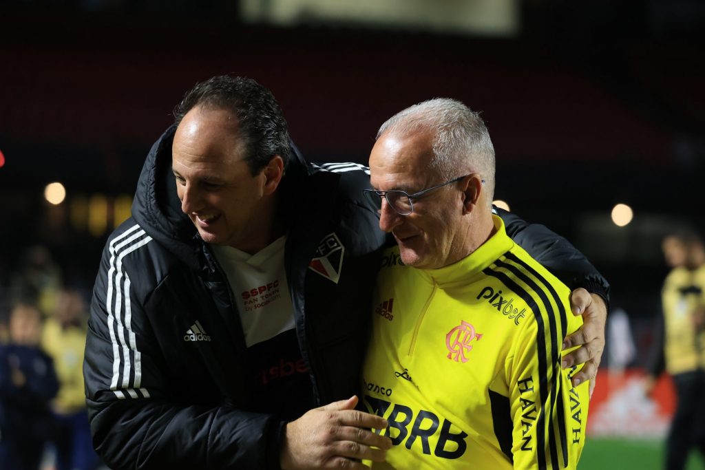 Foto: Marcello Zambrana/AGIF - Dorival seguiu algumas situações que já eram pedidas por Ceni no São Paulo.