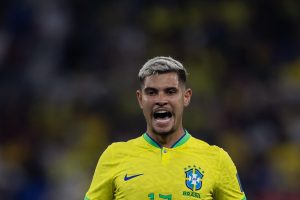 Foto: Pedro Martins/AGIF - Time do meio-campista brasileiro pode ganhar um reforço vindo do São Paulo.