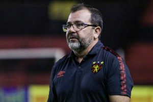 Foto: Rafael Vieira/AGIF - Técnico vai enfrentar o São Paulo e fez as projeções do Sport.