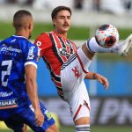 Foto: Marcello Zambrana/AGIF - Gabriel Neves será novidade no São Paulo, mesmo após sofrer entorse.