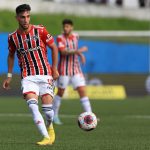 Foto: Marcello Zambrana/AGIF - Pedrinho teve o contrato rescindido no São Paulo.