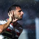 Foto: Marcello Zambrana/AGIF - Centroavante é um dos nomes mais adorados no São Paulo.