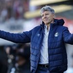 Foto: Pedro H. Tesch/AGIF - Técnico exaltou um dos nomes que iniciaram a carreira no São Paulo.