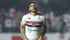 Michel Araújo não jogará contra o Fluminense. (Foto: Marcello Zambrana/AGIF)