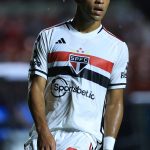 Foto: Marcello Zambrana/AGIF - Jovem segue ganhando chances no São Paulo.