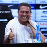 Foto: Ettore Chiereguini/AGIF - Técnico está muito pressionado no Corinthians.