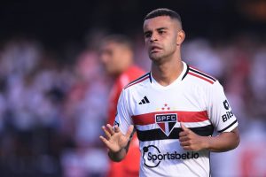 Foto: Ettore Chiereguini/AGIF - Alisson vem ganhando muitas chances no São Paulo com Dorival.