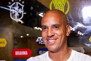 Foto: Fernando Moreno/AGIF - Técnico do Cruzeiro tem influência na situação do ex-camisa 10 do São Paulo.