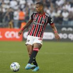 Atualmente no São Paulo, Caio Paulista estava 'esquecido' no Flu. (Foto: Twitter do São Paulo)