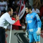 Denis recebeu muitas críticas nos tempos de São Paulo. (Foto: Twitter do São Paulo)
