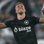 Lucas Fernandes foi formado na base do São Paulo. (Foto: Twitter do Botafogo)