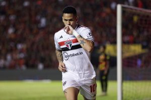 Dorival mexe bem, e São Paulo vence com gol de Luciano. (Foto: Reprodução/ge)