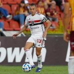 Rafinha revela conversa com James Rodríguez antes de jogo do São Paulo. (Foto: Twitter do São Paulo)