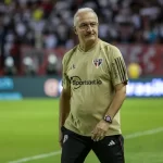 Dorival muda estilo no São Paulo e conquista bons resultados. (Foto: Twitter do São Paulo)