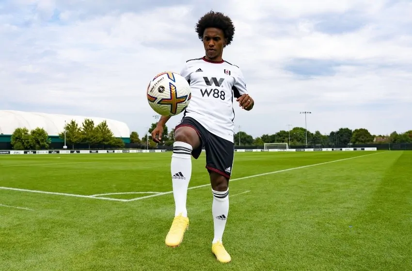 Time de Willian quer titular do São Paulo. (Foto: Twitter do Fulham)