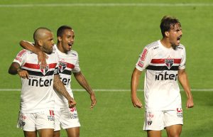 Ex-São Paulo deve ser anunciado pelo América-MG. (Fotos: Rubens Chiri / saopaulofc.net)