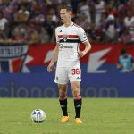 Garoto da base do São Paulo teve poucas oportunidades no profissional. (Foto: Rubens Chiri / saopaulofc.net)