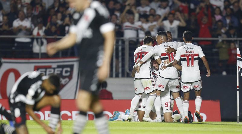 Vasco quer atacante que passou pelo São Paulo. (Foto: Twitter do São Paulo)
