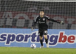 Rafael vive melhor momento da carreira no São Paulo. (Fotos: Rubens Chiri / saopaulofc.net)