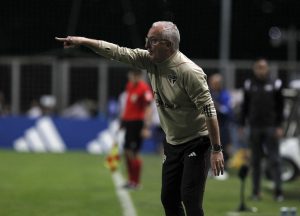 Números do São Paulo como visitante preocupa. (Foto: Rubens Chiri / saopaulofc.net)