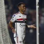 São Paulo faz postagem e diverte torcedores na web. (Fotos: Miguel Schincariol / saopaulofc.net)