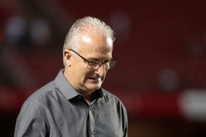 Foto: Marcello Zambrana/AGIF - Dorival aprovou a contratação no São Paulo, mas a concorrência atrapalha.