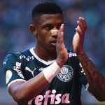 Foto: Ettore Chiereguini/AGIF - Danilo pode acabar sendo substituído por uma peça do São Paulo.