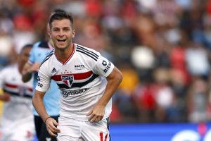 Foto: Thiago Calil/AGIF - Lesionado, atacante do São Paulo falou sobre o novo reforço.