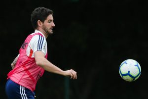 Foto: Marcello Zambrana/AGIF - Pato logo deve estrear pelo São Paulo.