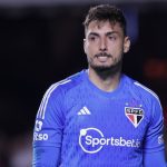 Foto: Ettore Chiereguini/AGIF - Goleiro do São Paulo falou sobre a pressão.
