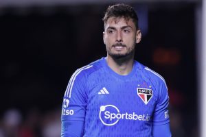 Foto: Ettore Chiereguini/AGIF - Goleiro do São Paulo falou sobre a pressão.