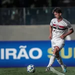 Arthur Yan é a nova joia do São Paulo. (Foto: Twitter do São Paulo)
