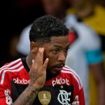Marinho recebe última cartada do São Paulo. (Foto: Twitter do Flamengo)