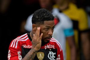 Marinho recebe última cartada do São Paulo. (Foto: Twitter do Flamengo)
