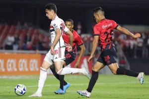 Rodriguinho nunca jogou uma partida pela Libertadores. (Foto: Twitter do São Paulo)