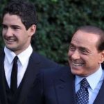 Alexandre Pato, último reforço do São Paulo, prestou homenagem ao ex-sogro Berlusconi. (Foto: Reprodução)