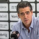 Paulo Bracks, CEO da SAF do Vasco, quer zagueiro formado pelo São Paulo. (Foto: Twitter do Vasco)